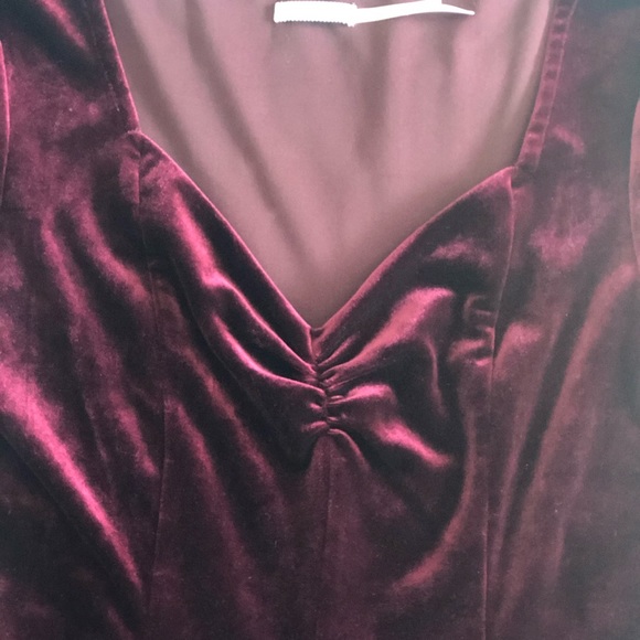 Velvet mini dress - Picture 2 of 5